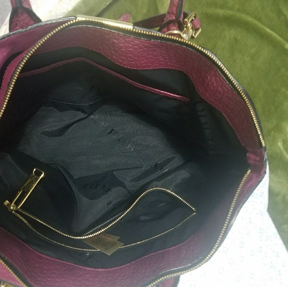 Burberry tote in dark pink - Picture 6 of 7